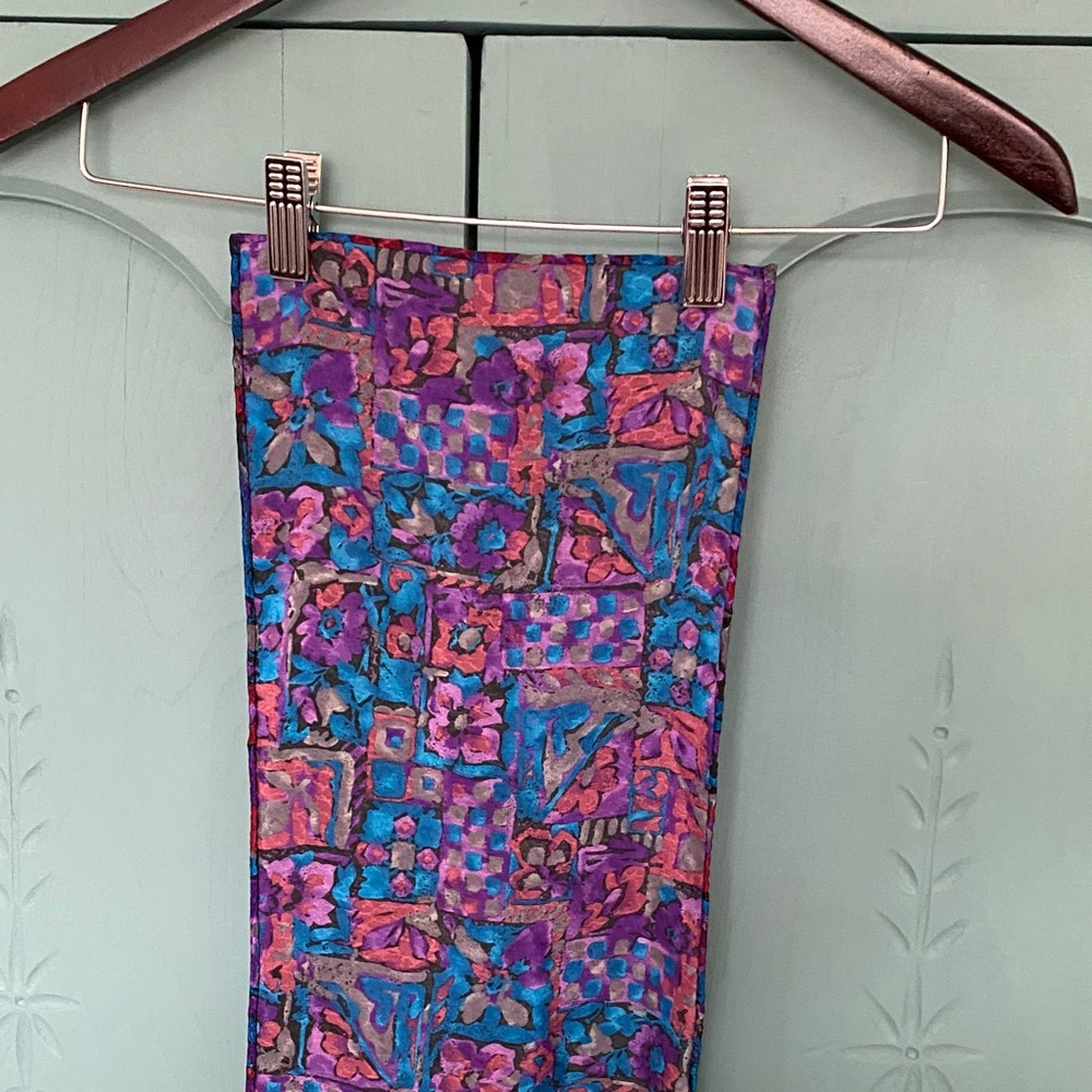 Colorful Patterned Scarf - Picture 4 of 6